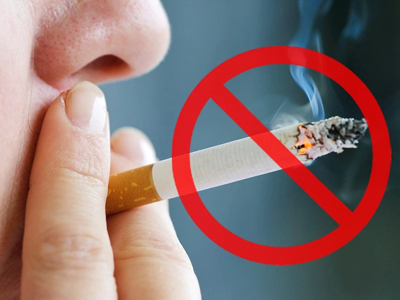 Cấm hút thuốc lá khi trồng răng implant