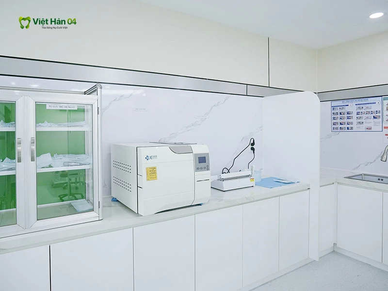 Phòng chứa vật liệu dụng cụ nha khoa
